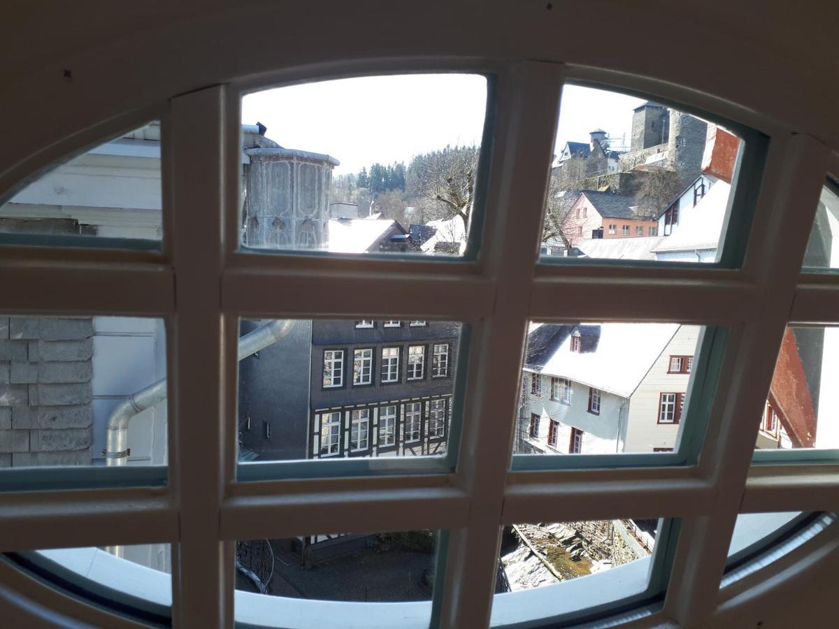 Uber Den Dachern Von Monschau Exterior photo