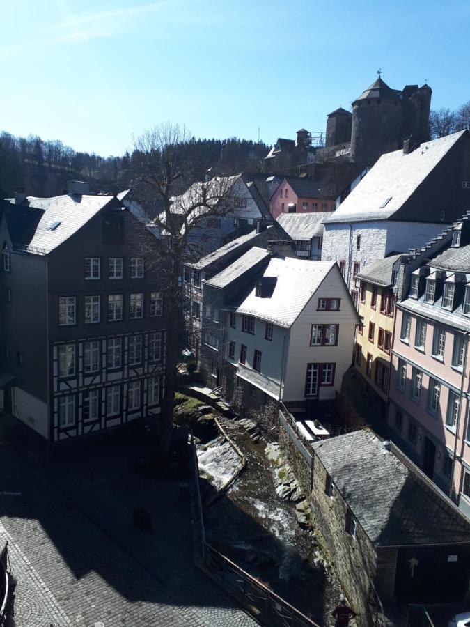 Uber Den Dachern Von Monschau Exterior photo